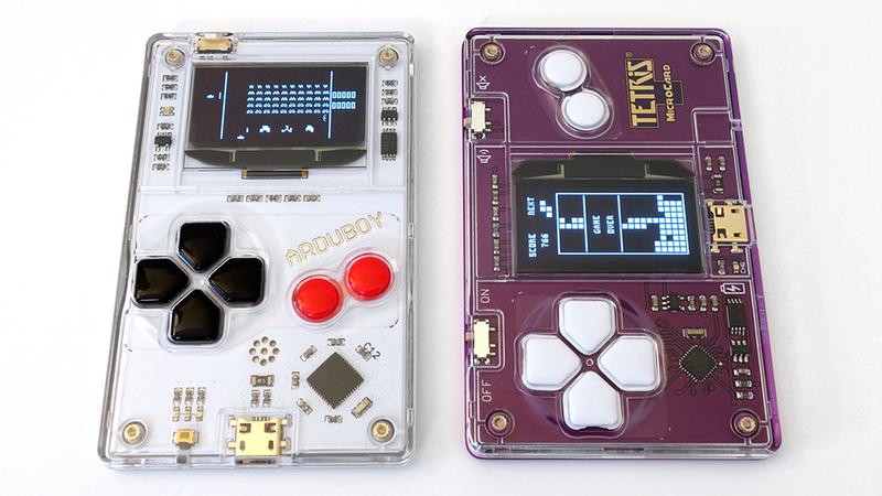 Kevin Bates’ Arduboy (left) and the Tetris MicroCard (right).